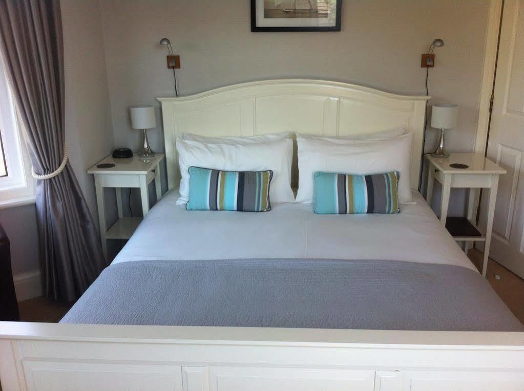 Arbour House Couette-café 4*