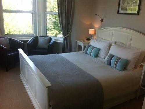Bed & Breakfast Arbour House